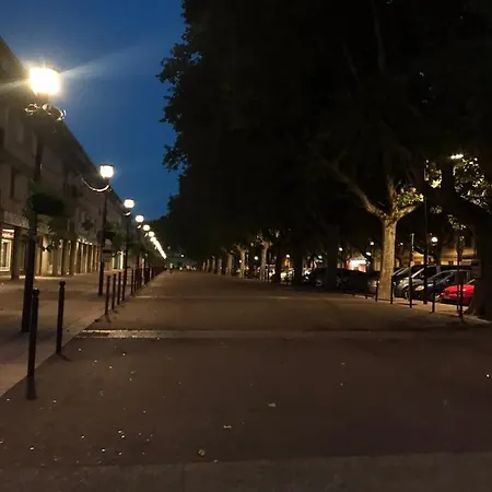 Au Coeur De *